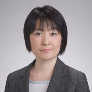 村井　佐知子