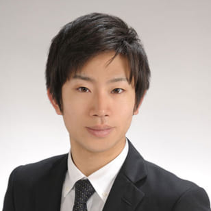 井上　領介